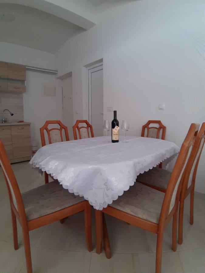 Apartments Snezana บาร์ ภายนอก รูปภาพ